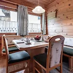 Holzknechthuette * Mayrhofen