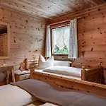 Holzknechthuette Feriehus *