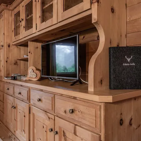 霍斯克莱切胡特酒店